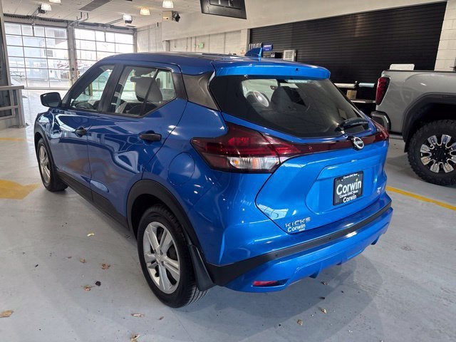 2022 Nissan Kicks S Xtronic CVT