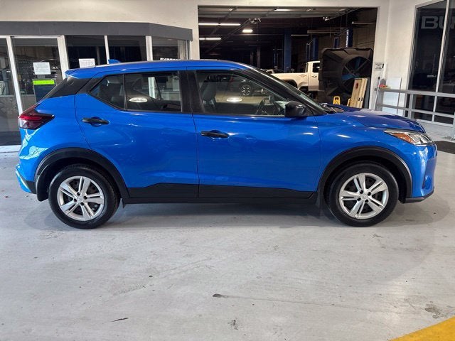 2022 Nissan Kicks S Xtronic CVT