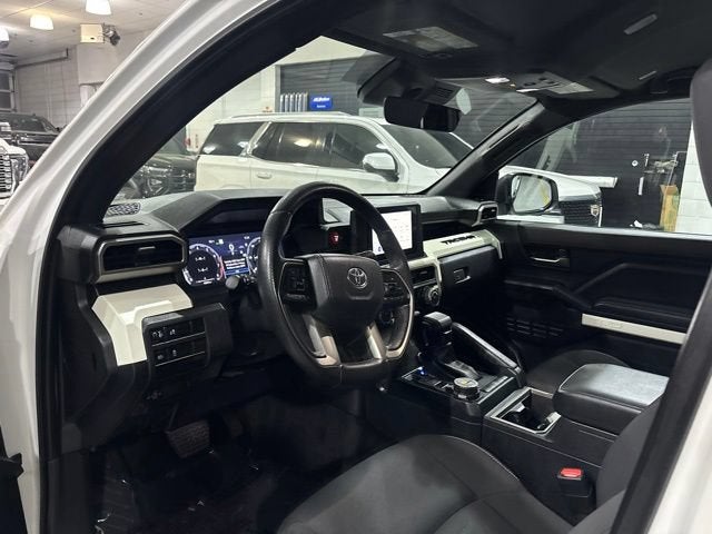 2024 Toyota Tacoma 4WD SR5