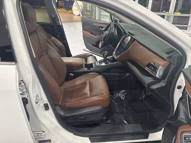 2022 Subaru Outback Touring XT