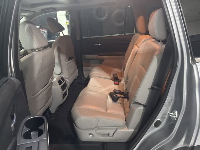 2021 Honda Pilot AWD Touring 8 Passenger