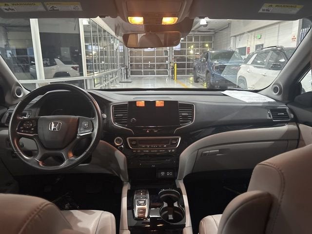 2021 Honda Pilot AWD Touring 8 Passenger