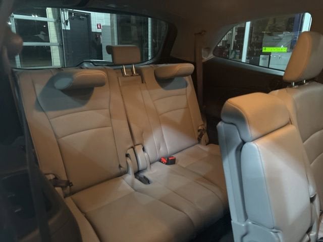 2021 Honda Pilot AWD Touring 8 Passenger