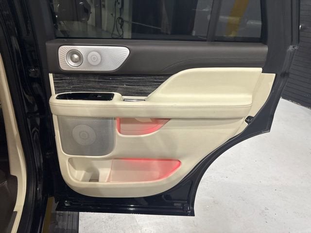 2021 Lincoln Navigator Black Label