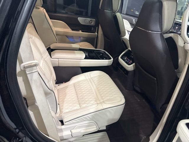 2021 Lincoln Navigator Black Label