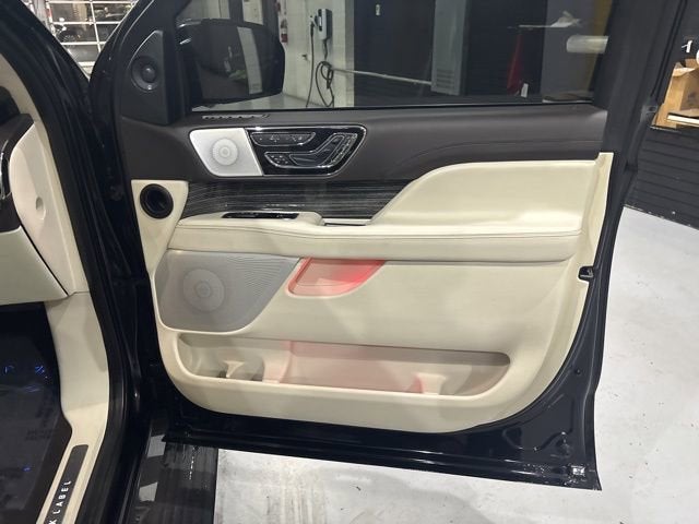 2021 Lincoln Navigator Black Label