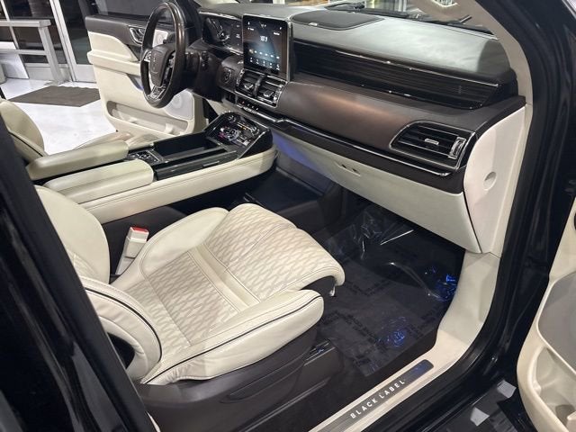 2021 Lincoln Navigator Black Label