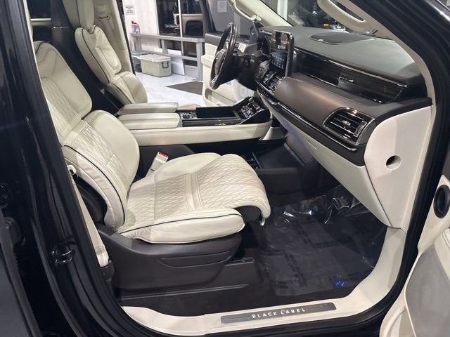 2021 Lincoln Navigator Black Label