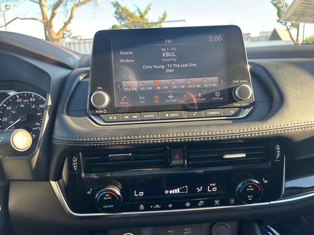 2023 Nissan Rogue SL FWD