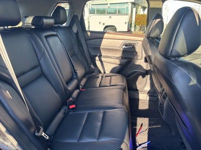 2023 Nissan Rogue SL FWD