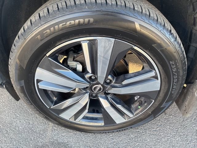 2023 Nissan Rogue SL FWD