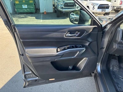 2022 Nissan Pathfinder SL 4WD