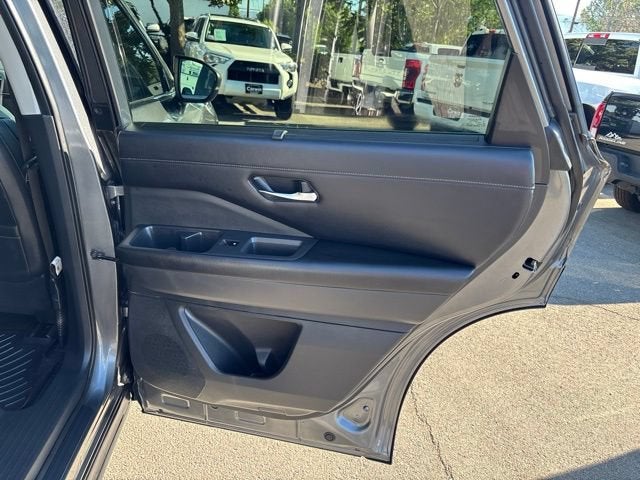2022 Nissan Pathfinder SL 4WD