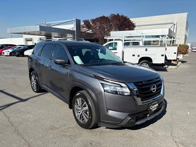 2022 Nissan Pathfinder SL 4WD