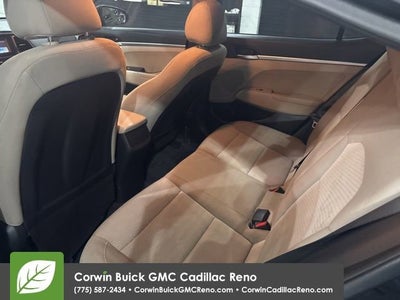 2019 Hyundai Elantra SE