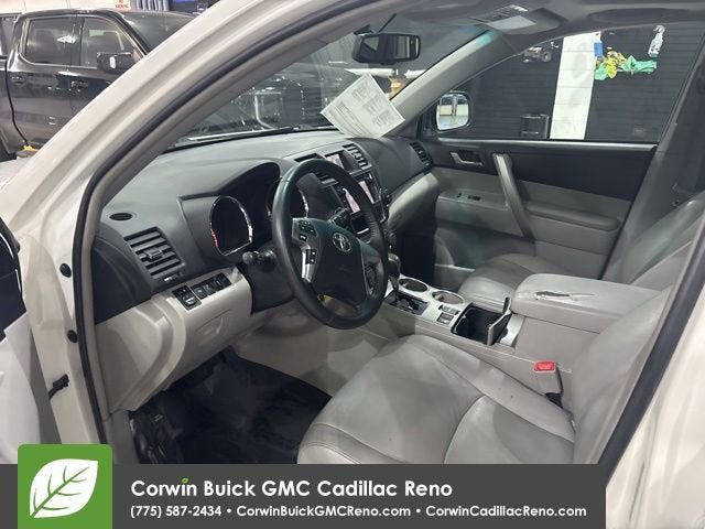 2013 Toyota Highlander SE V6