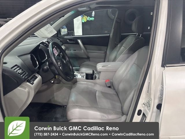 2013 Toyota Highlander SE V6