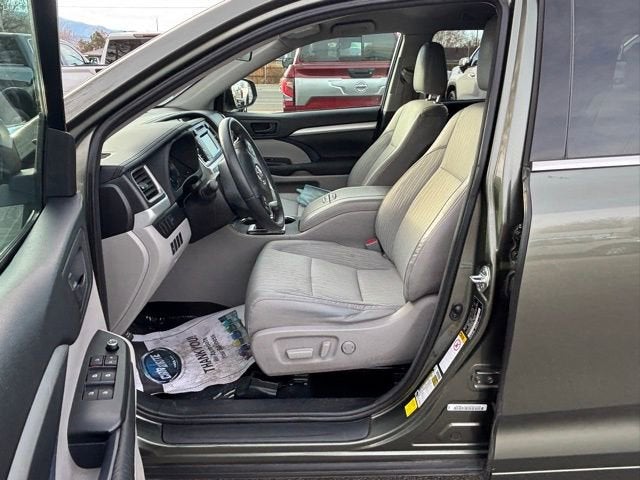 2015 Toyota Highlander LE