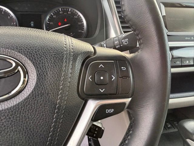 2015 Toyota Highlander LE