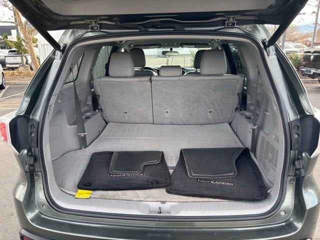 2015 Toyota Highlander LE