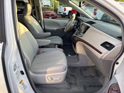 2012 Toyota Sienna XLE 7 Passenger