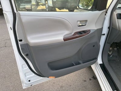 2012 Toyota Sienna XLE 7 Passenger
