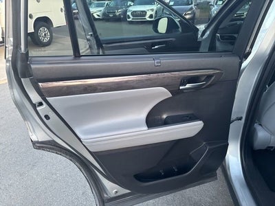 2020 Toyota Highlander Platinum
