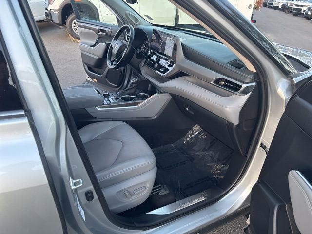 2020 Toyota Highlander Platinum