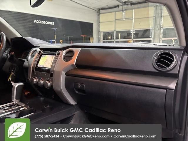 2017 Toyota Tundra SR5 5.7L V8