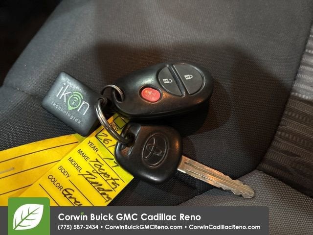 2017 Toyota Tundra SR5 5.7L V8