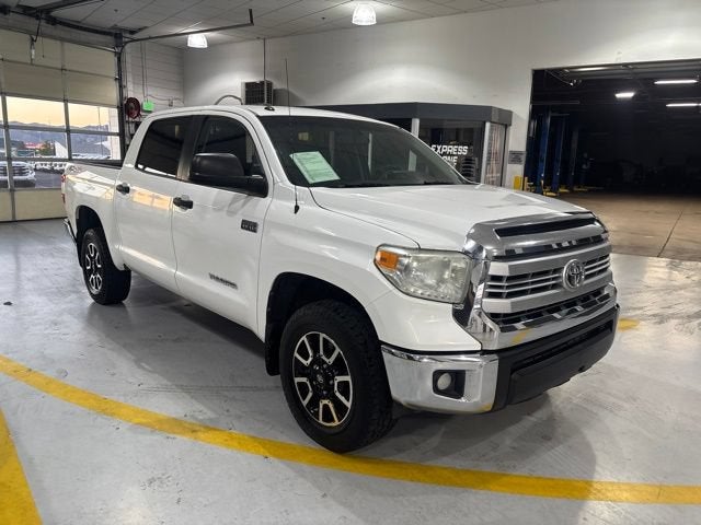 2014 Toyota Tundra 4WD Truck SR5
