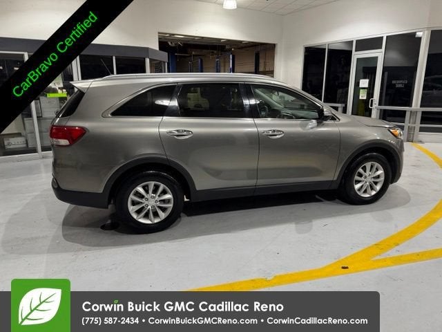 2017 Kia Sorento 2.4L LX