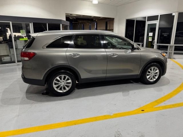 2017 Kia Sorento 2.4L LX
