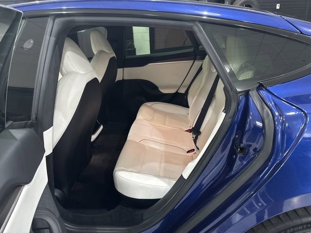 2022 Tesla Model S Plaid