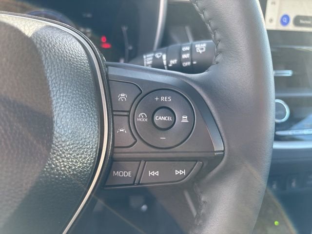 2025 Toyota Corolla Cross XLE