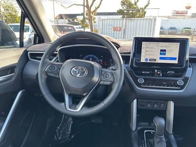 2025 Toyota Corolla Cross XLE