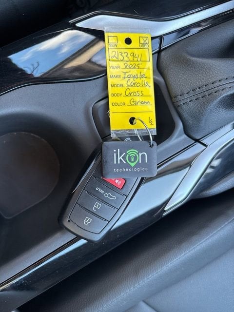 2025 Toyota Corolla Cross XLE