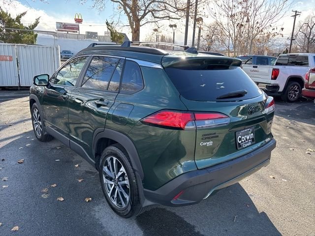 2025 Toyota Corolla Cross XLE