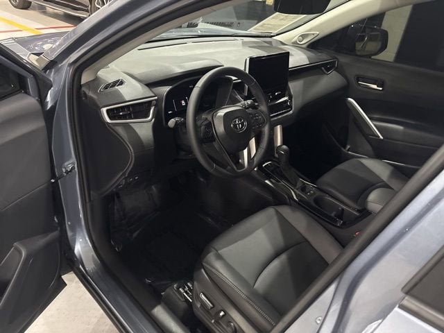 2025 Toyota Corolla Cross XLE