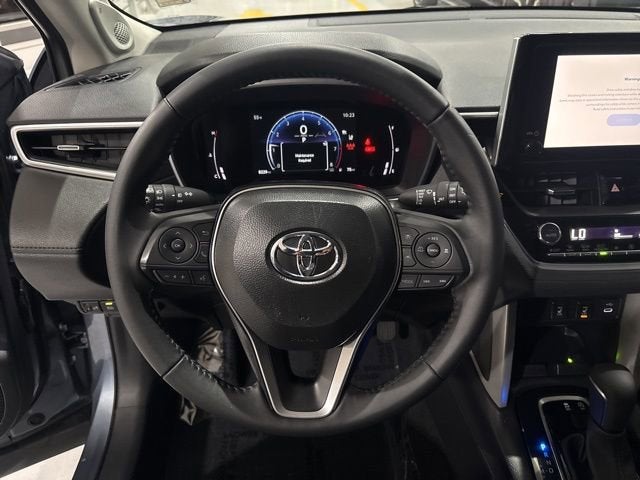 2025 Toyota Corolla Cross XLE