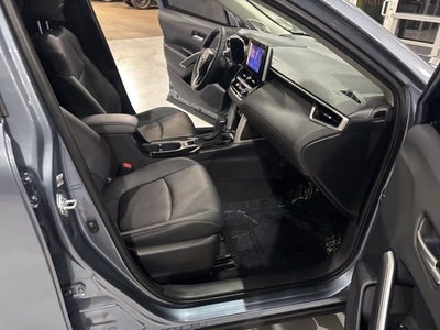 2025 Toyota Corolla Cross XLE