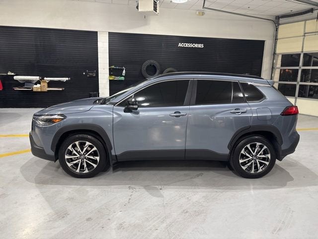 2025 Toyota Corolla Cross XLE