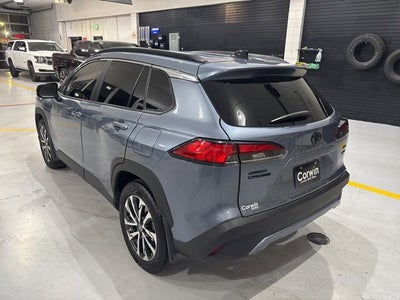 2025 Toyota Corolla Cross XLE