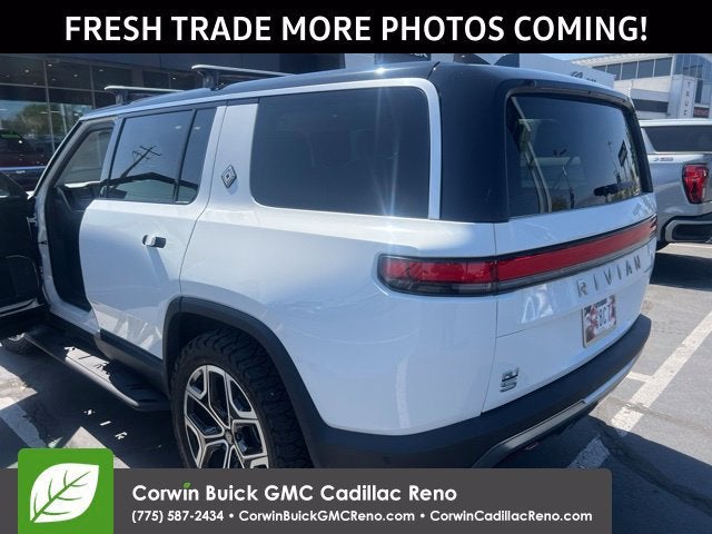 2025 RIVIAN R1S Adventure