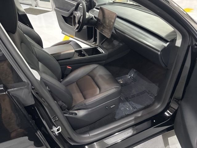 2024 Tesla Model Y Performance