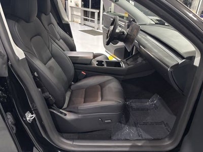 2024 Tesla Model Y Performance