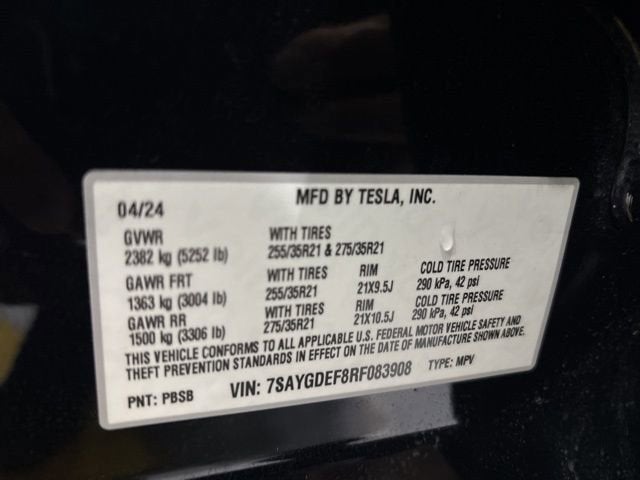 2024 Tesla Model Y Performance