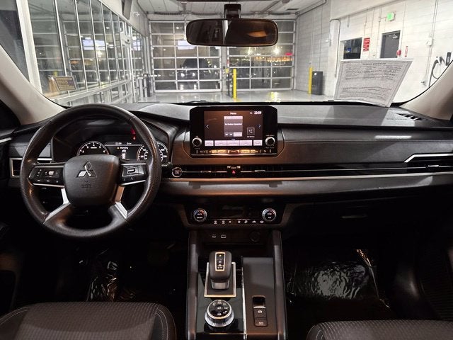 2023 Mitsubishi Outlander ES 2.5 S-AWC