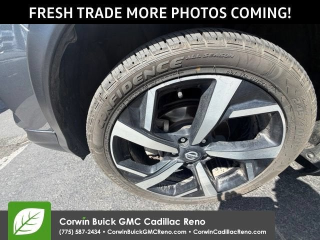 2022 Nissan Rogue Sport SL AWD Xtronic CVT
