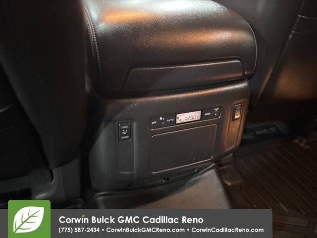 2016 INFINITI QX80 Base